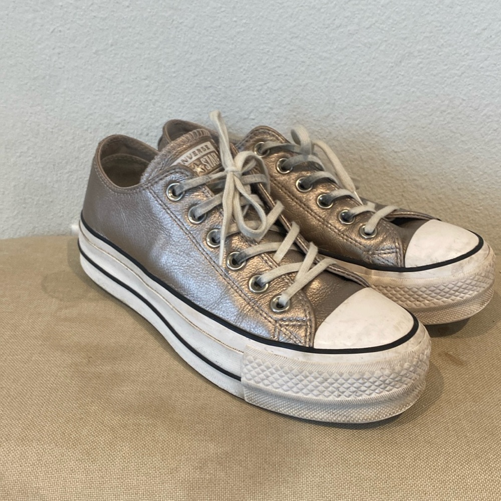 Platform converse